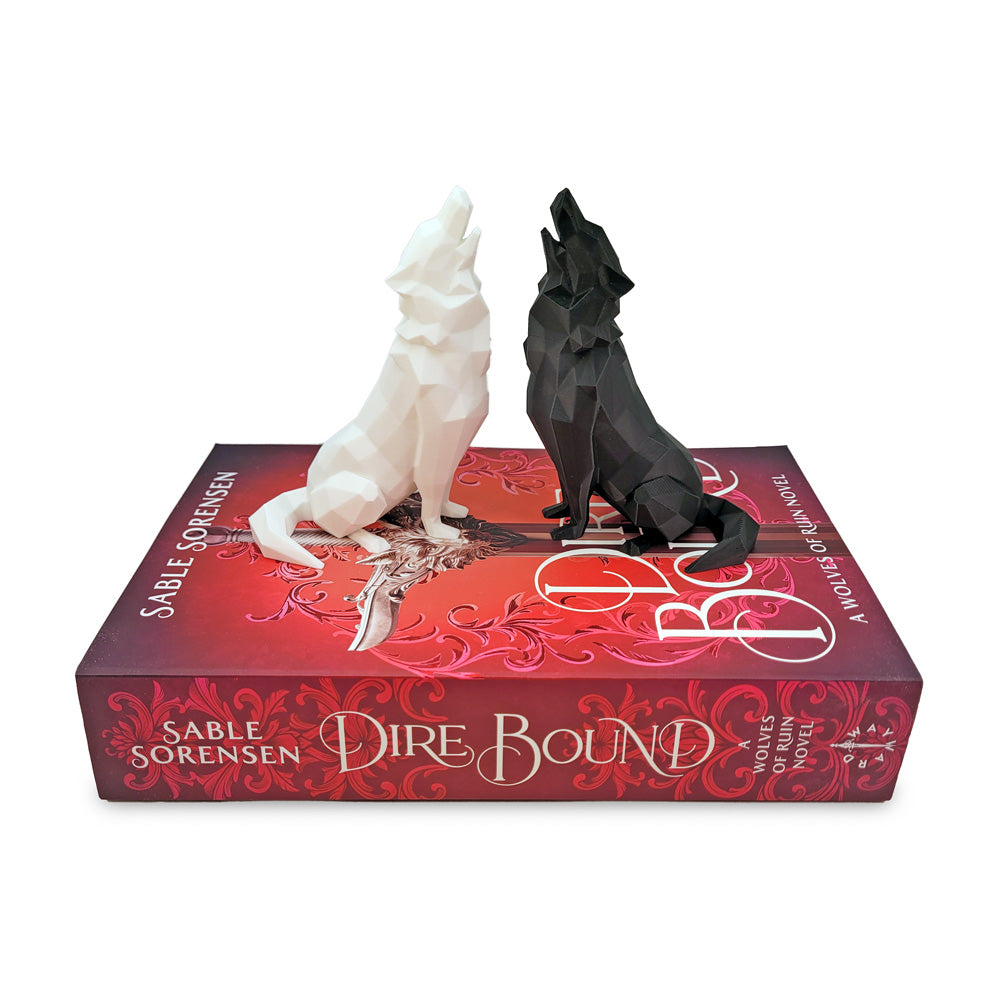 Howling Wolves Bookshelf Figurines – Set of 2